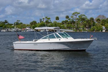 25' Hunt Yachts 2016 Yacht For Sale